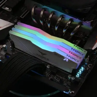 Ram TEAMGROUP T-Force DELTA RGB 8GB DDR4 3200MHz – White